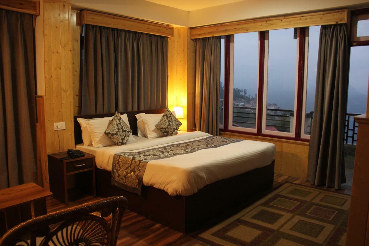 Bluben Alpine Hotel Pelling Ngoại thất bức ảnh