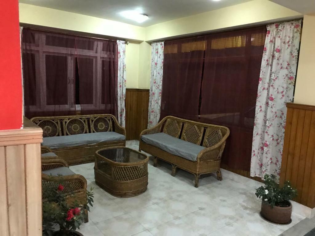 Bluben Alpine Hotel Pelling Ngoại thất bức ảnh